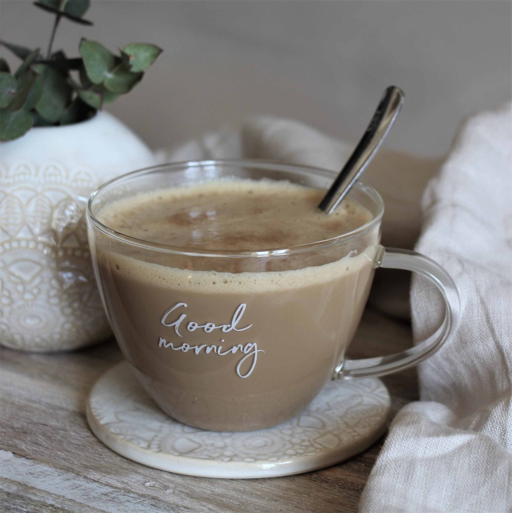 Glasmugg Good morning från Majas lyktor säljs till förmån för Barncancerfonden